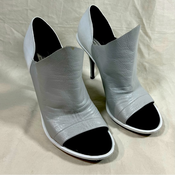 Balenciaga Shoes - BALENCIAGA Paris Glove Leather Pump Booties Open Toe Two Tone Size 40 US 9